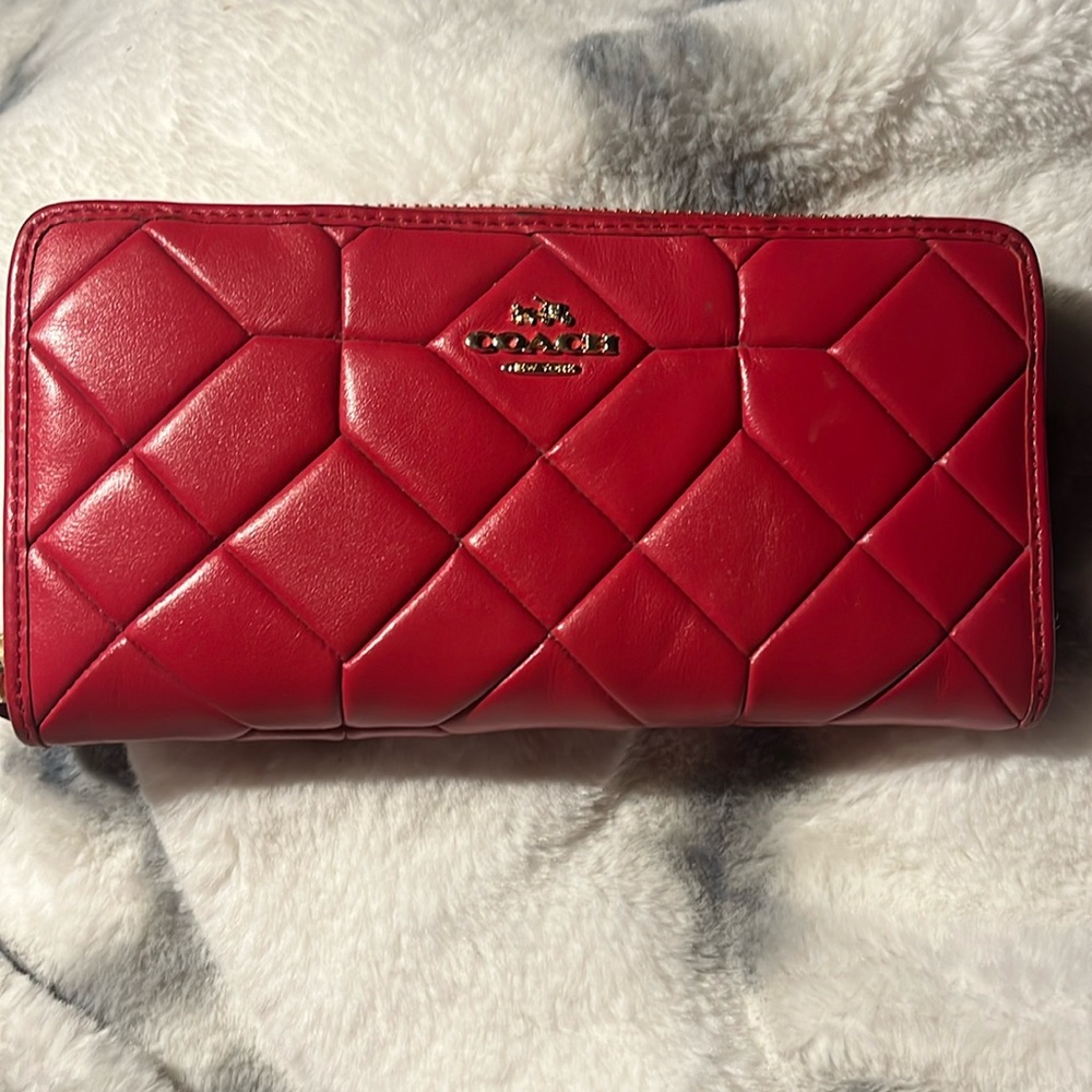 Coach Red Quilted Leather Gold-tone Zip around Credit card Long wallet